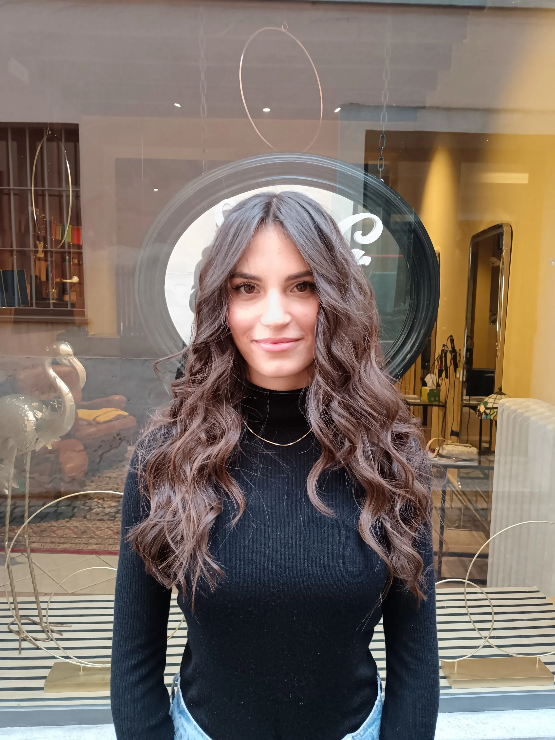 Capelli lunghi mossi castano moca naturale di Epifanio Di Giovanni.